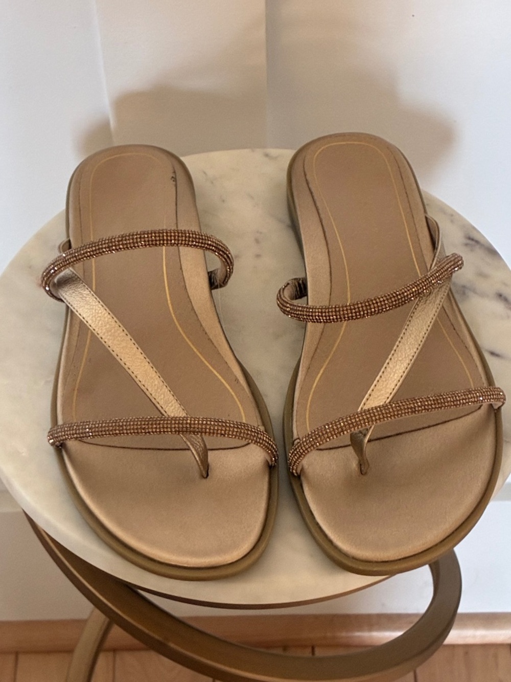 Vionic gold Prism sandals